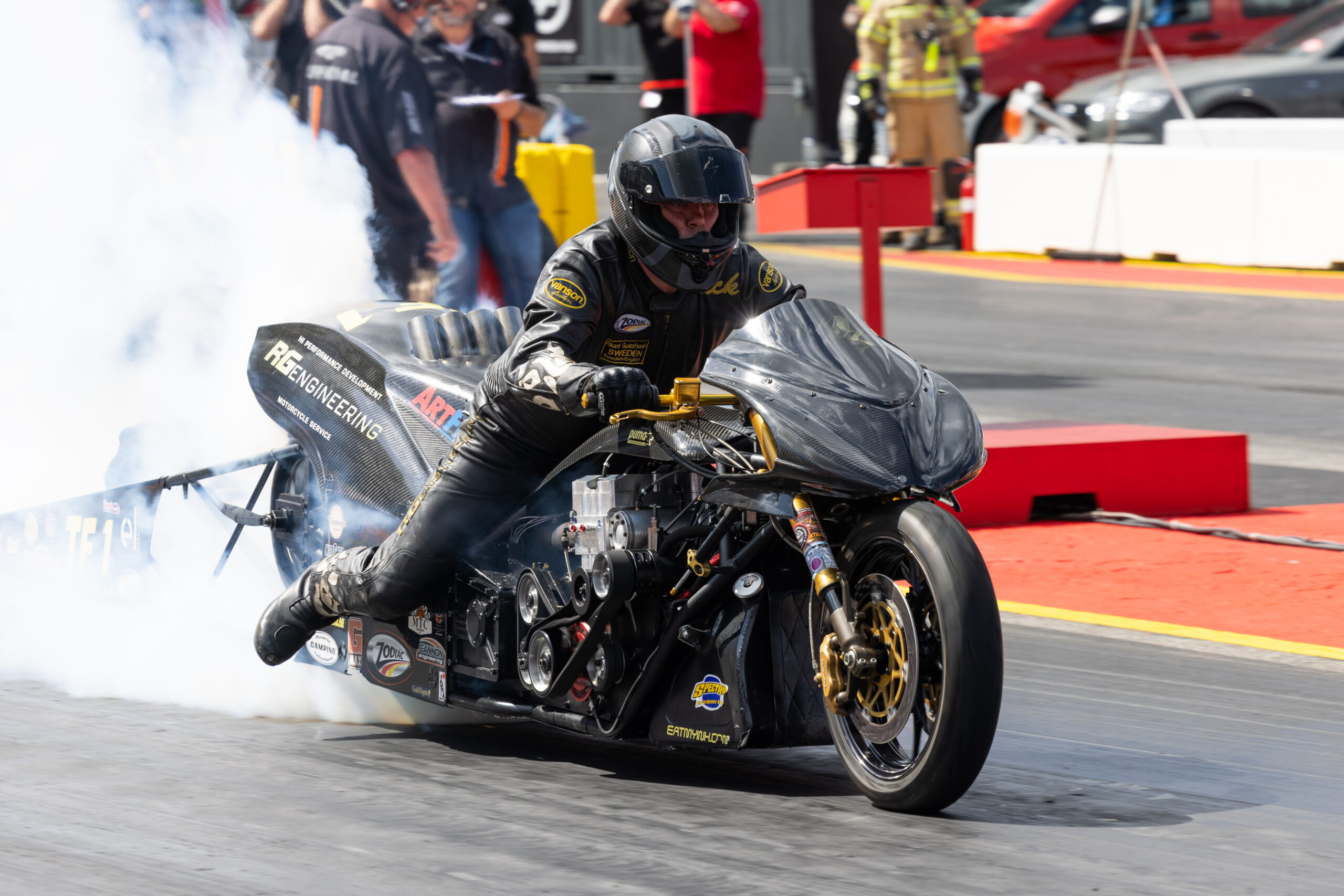 A look at the sporting action: Current status of the FIM / Drag Bike ...